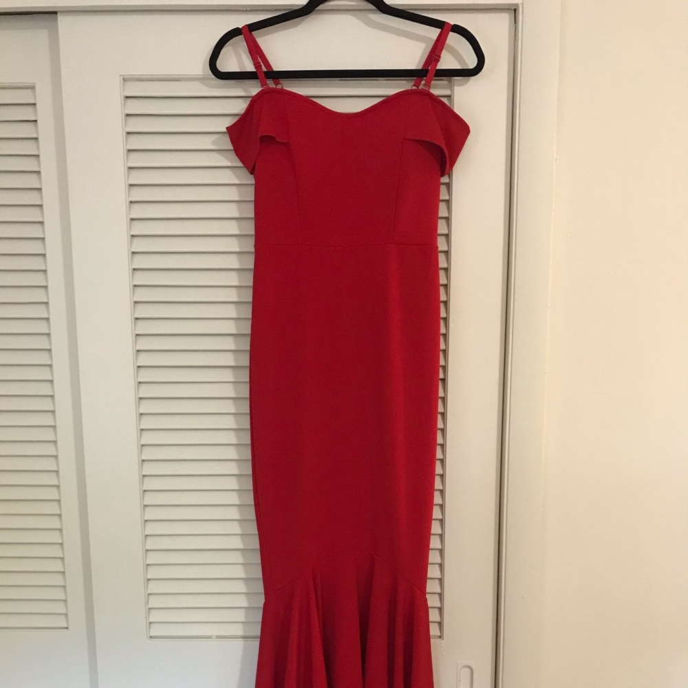 Red Off-shoulder/Bardot Mermaid-Cut dress